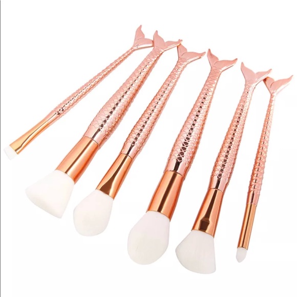 Other - Mermaid makeup brush set